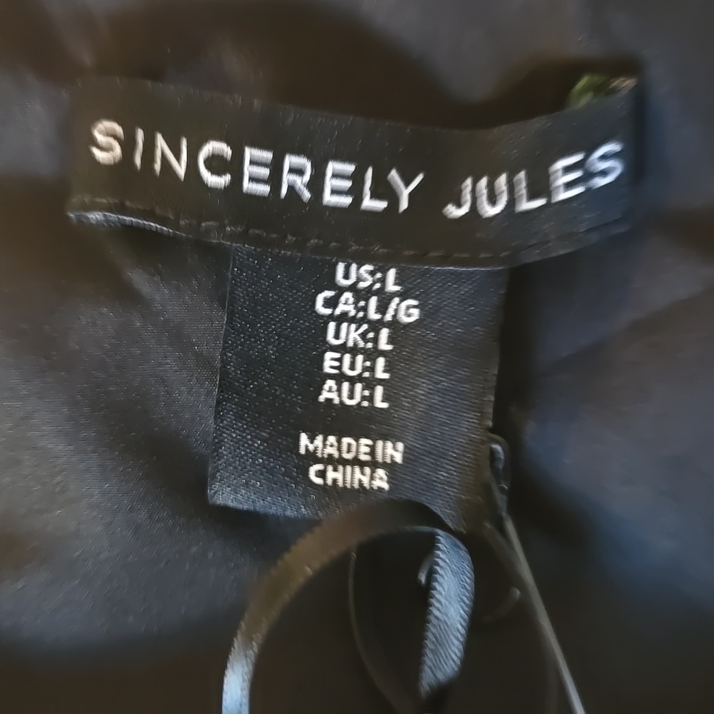 Sincerely Jules Women's Button Up Black Spaghetti Strap Lined Vest Size Large - Picture 4 of 9